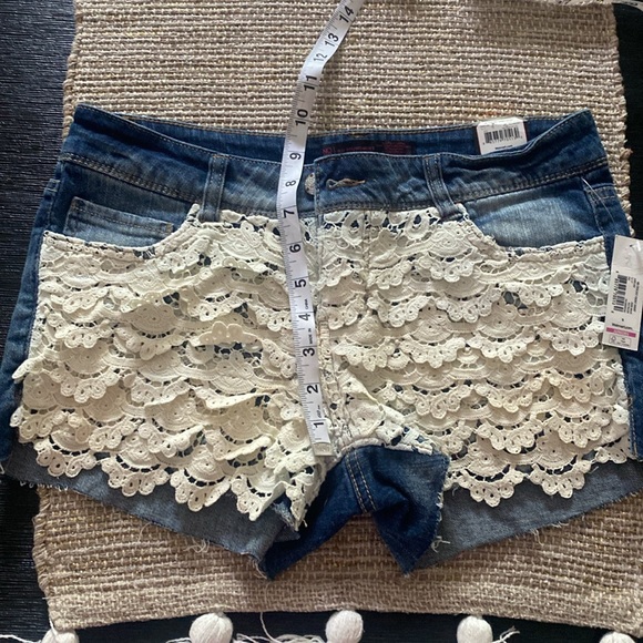 NOBO crochet front denim shorts - Picture 5 of 6